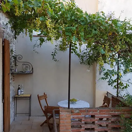 Holiday Rue Saint Ferreol 度假居 塞雷